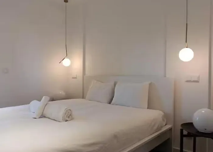 Spacious & Near The Subway Lejlighed Amadora